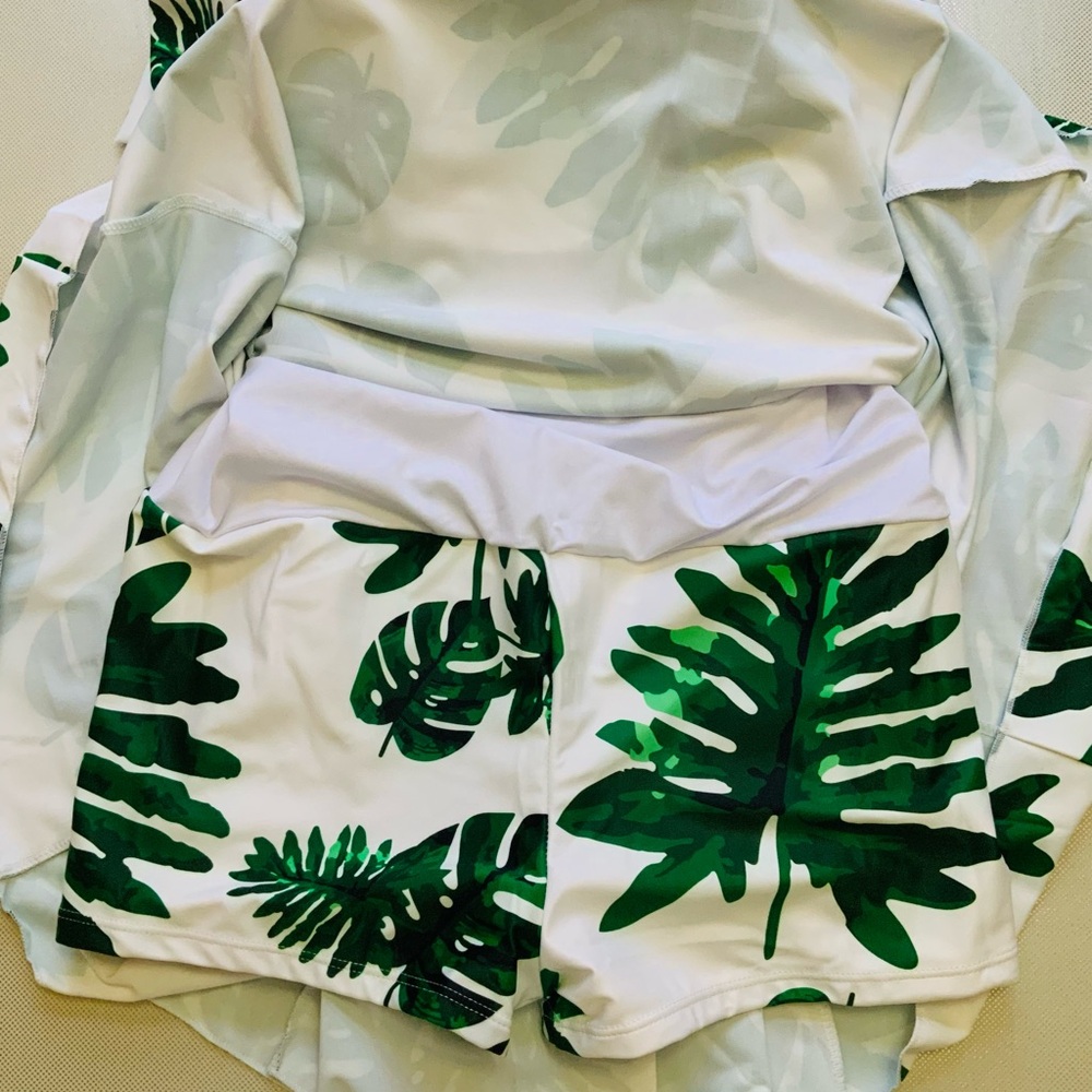 Swimsuit - Picture 5 of 9